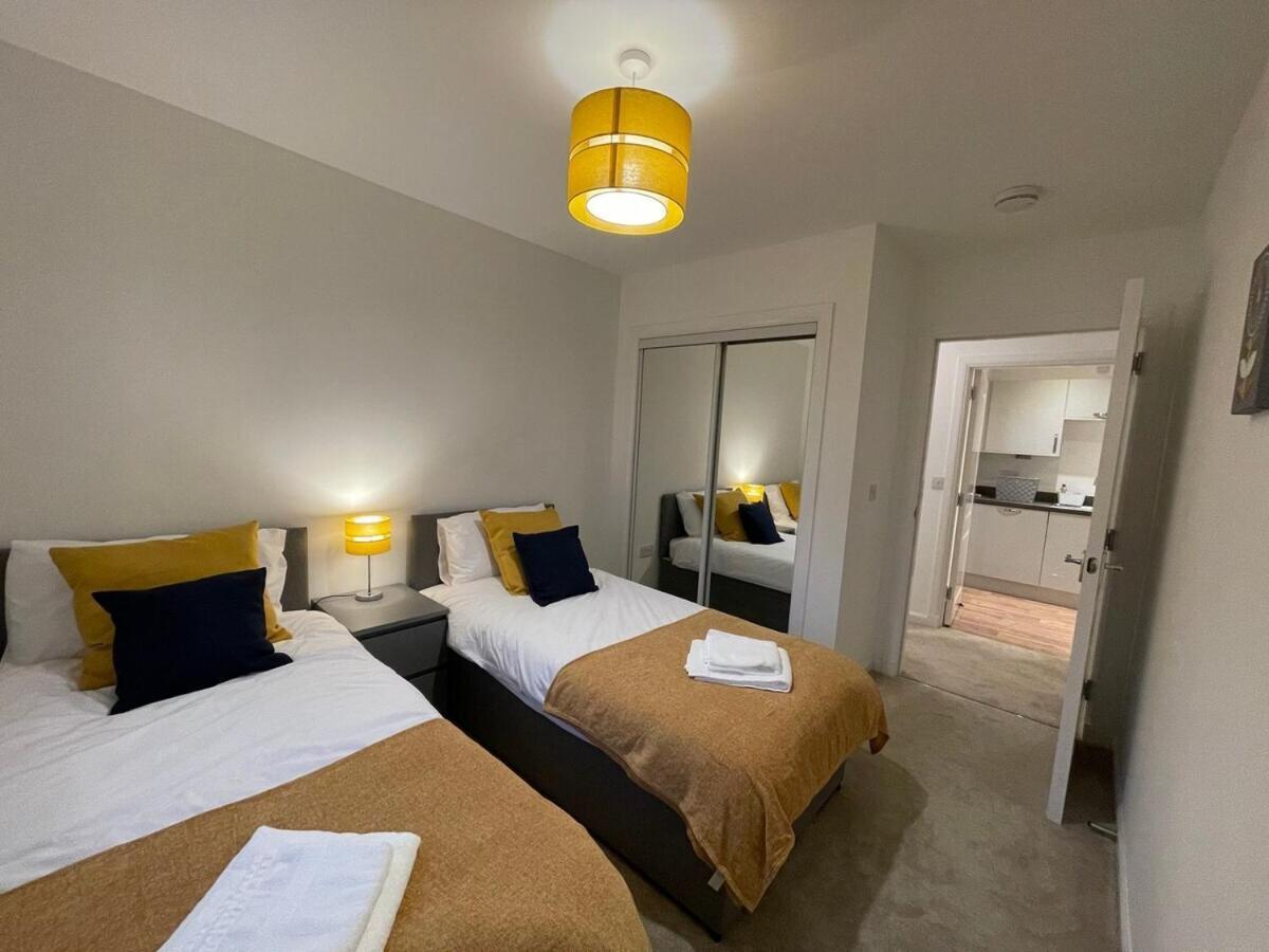 2 Bedroom Luxury Flat In Quiet Village Of Bishopton Bishopton  Esterno foto